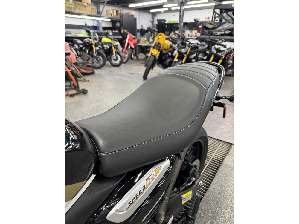 2026 Triumph Speed 400 Blanc alt