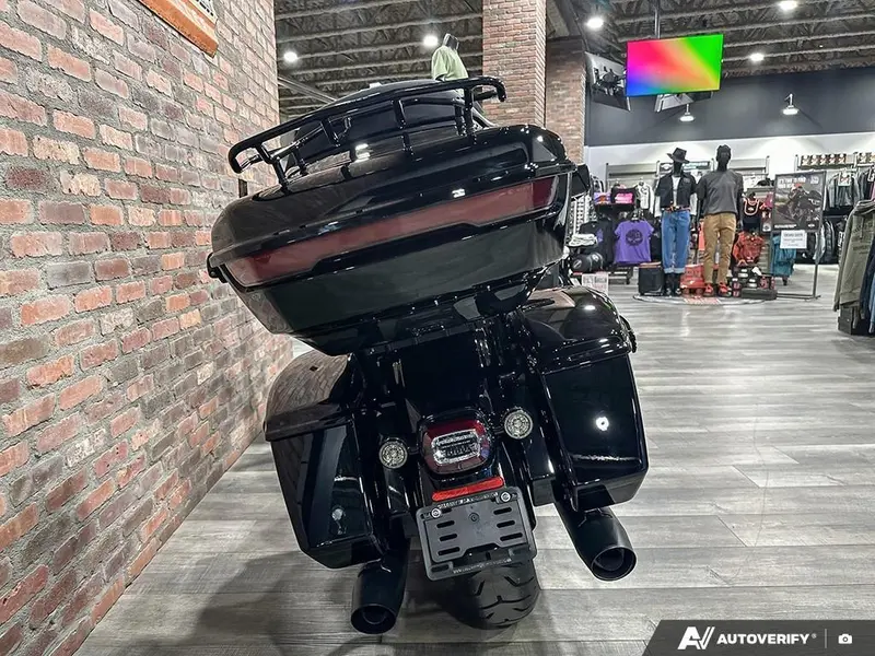 2026 Harley-Davidson Street Glide Limited thumbnail 4