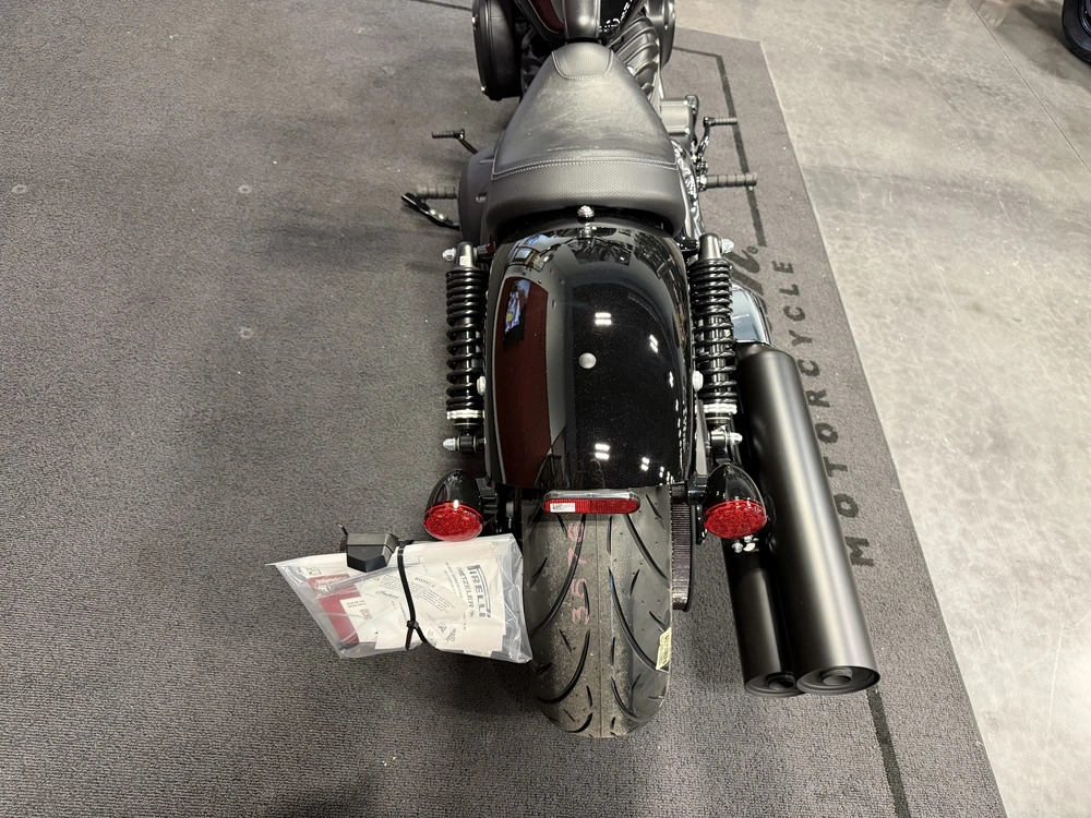 2026 Indian Motorcycle Chief alt