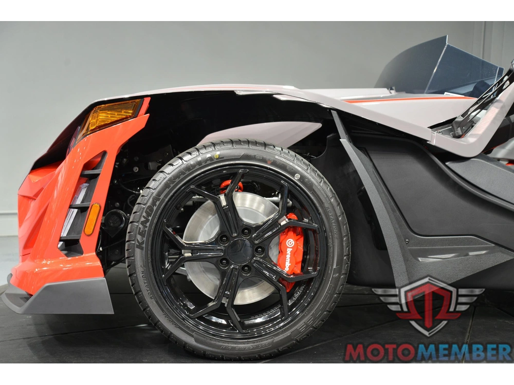 2026 Slingshot R Autodrive alt