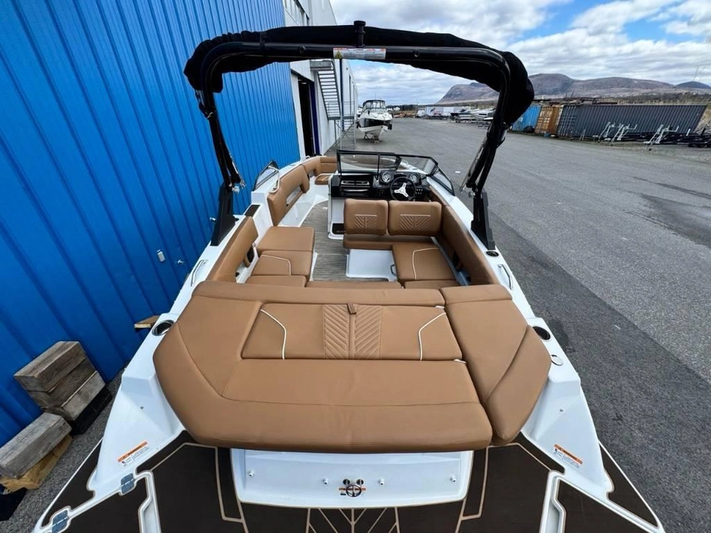 Glastron 245 Gtd 6.2l/b3 Mercruiser 2021 alt
