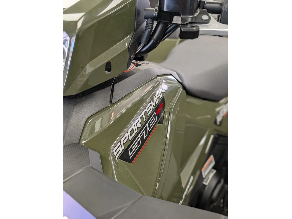 Polaris Sportsman 570 Eps Sage Green | 🌍 Concurrents : Outlander / Grizzly / Cforce 🌍 | 2026 alt