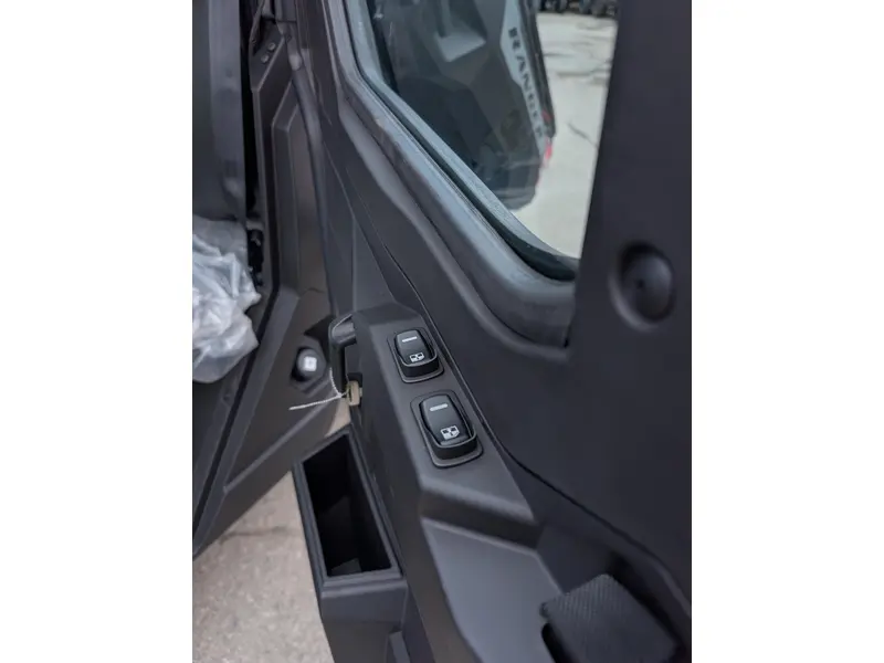 Polaris RANGER XP 1000 CAB - AVALANCHE GRAY 🎯 UTV Cabine 1000cc Travail 4 Saisons Chauffé Prix Abordable Defender Ranger Qualité 🟢 2027