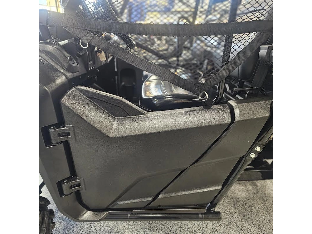 2025 Honda Pioneer 700 Deluxe alt