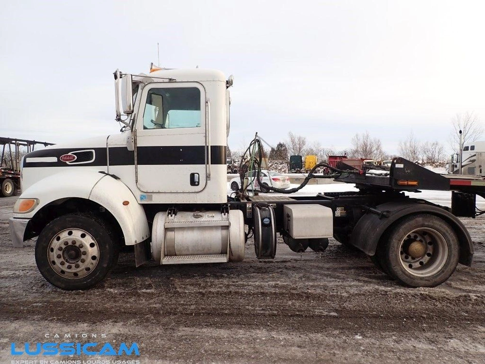 Peterbilt 348 2016