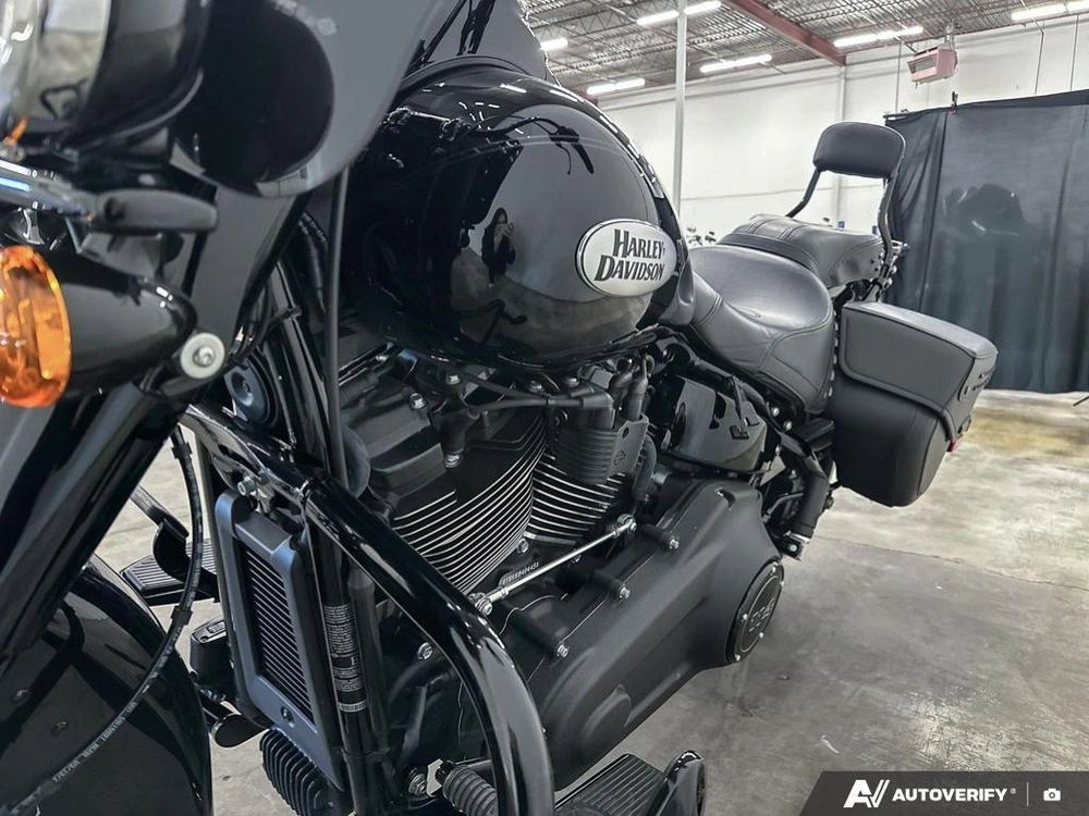 2024 Harley-davidson Flhcs - Heritage Classic alt