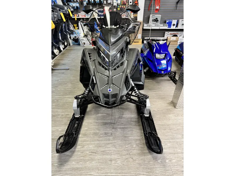2025 Polaris 650 TITAN 155 E-START / REV