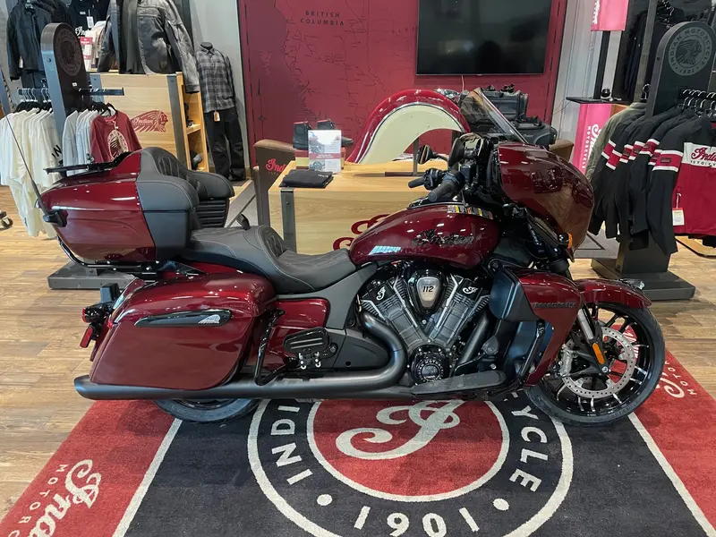 2026 Indian Motorcycle Roadmaster Pp Dh 112 - Maroon Metallic alt