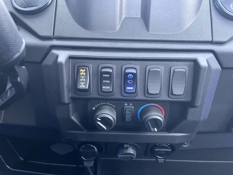 2026 Polaris RANGER XP 1000 NORTHSTAR PREMIUM thumbnail 9