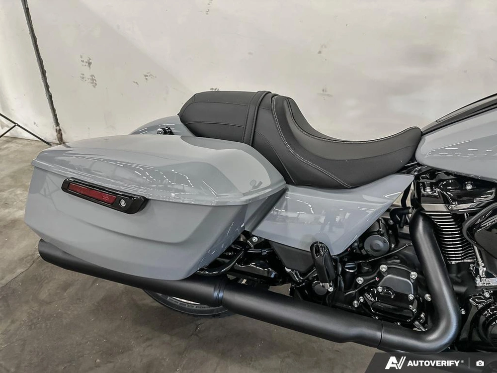 2026 Harley-davidson Road Glide alt