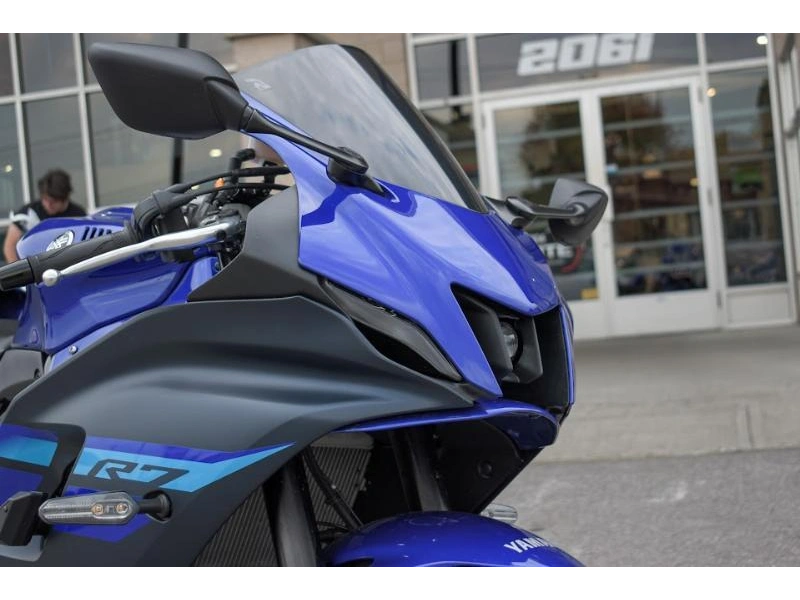Yamaha Yzf-r7 2024 alt