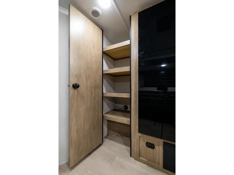 2026 Cherokee 29TE Grey Wolf