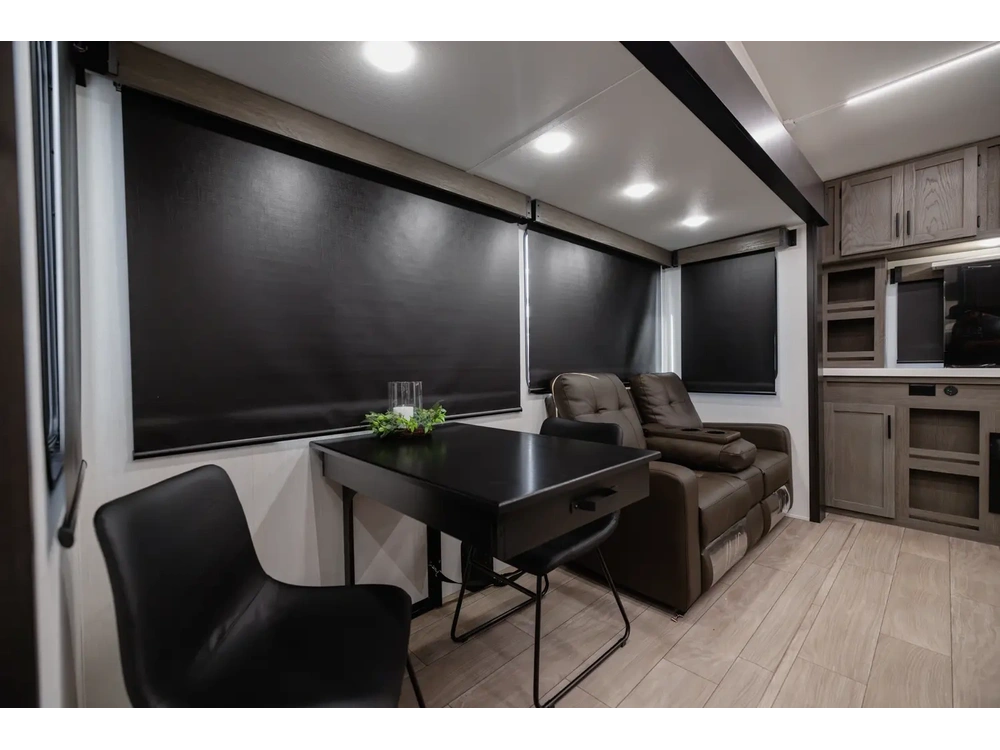 Arctic Wolf 289pano 2026 alt