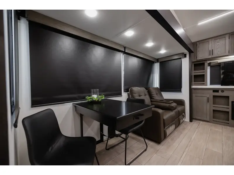 Arctic Wolf 289PANO 2026