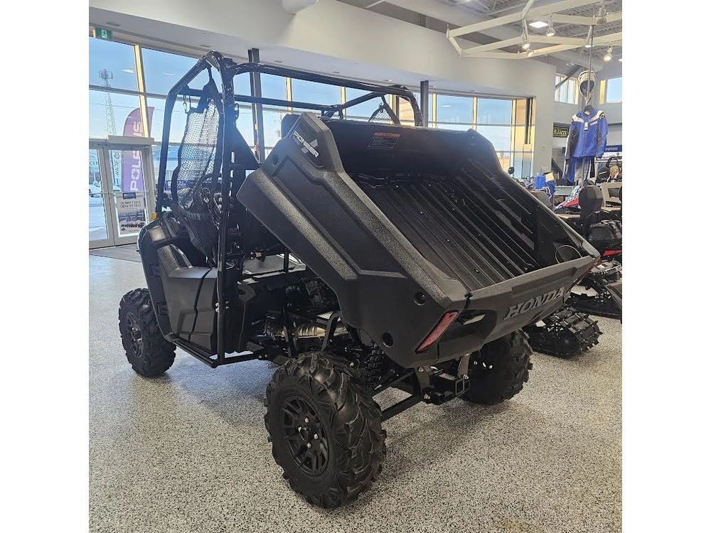 2025 Honda Pioneer 700 Deluxe alt