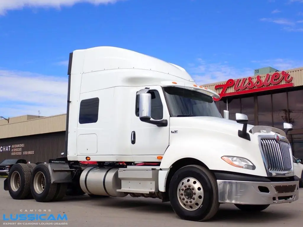 2018 International LT625