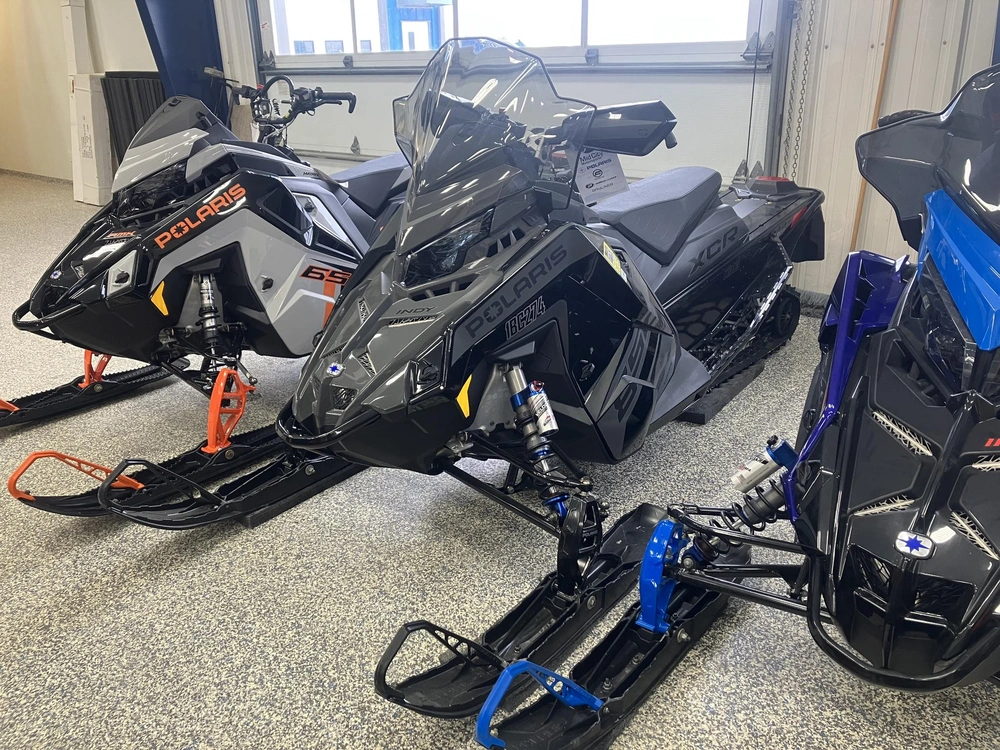 2025 Polaris 850 Indy Xcr 136 alt