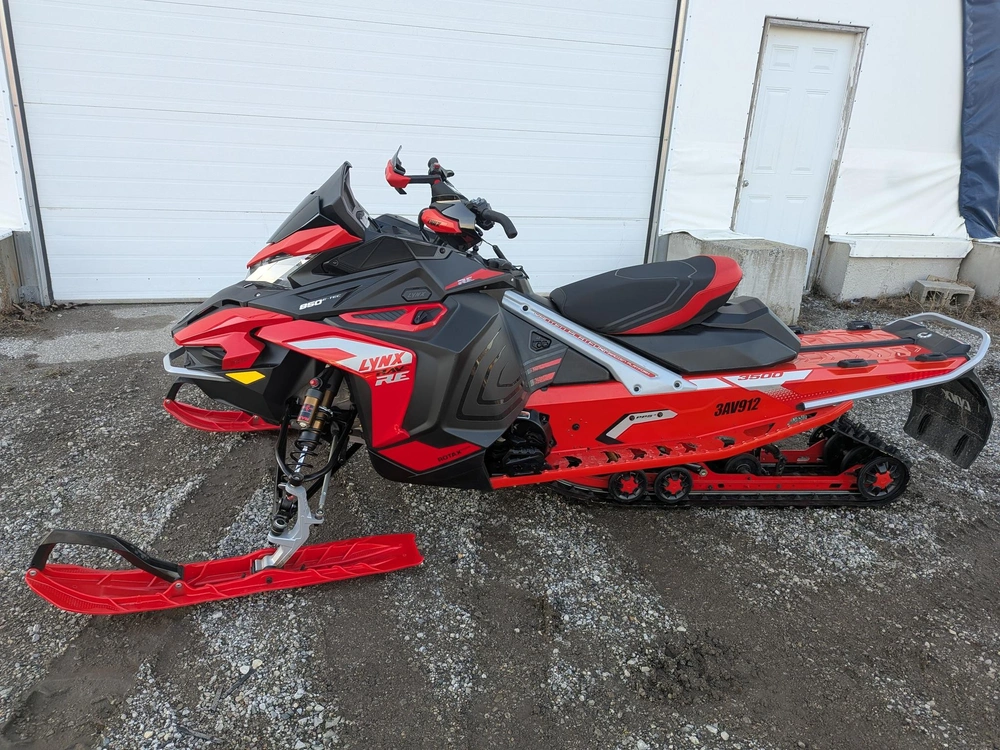 2022 Lynx Lynx Rave 850 alt