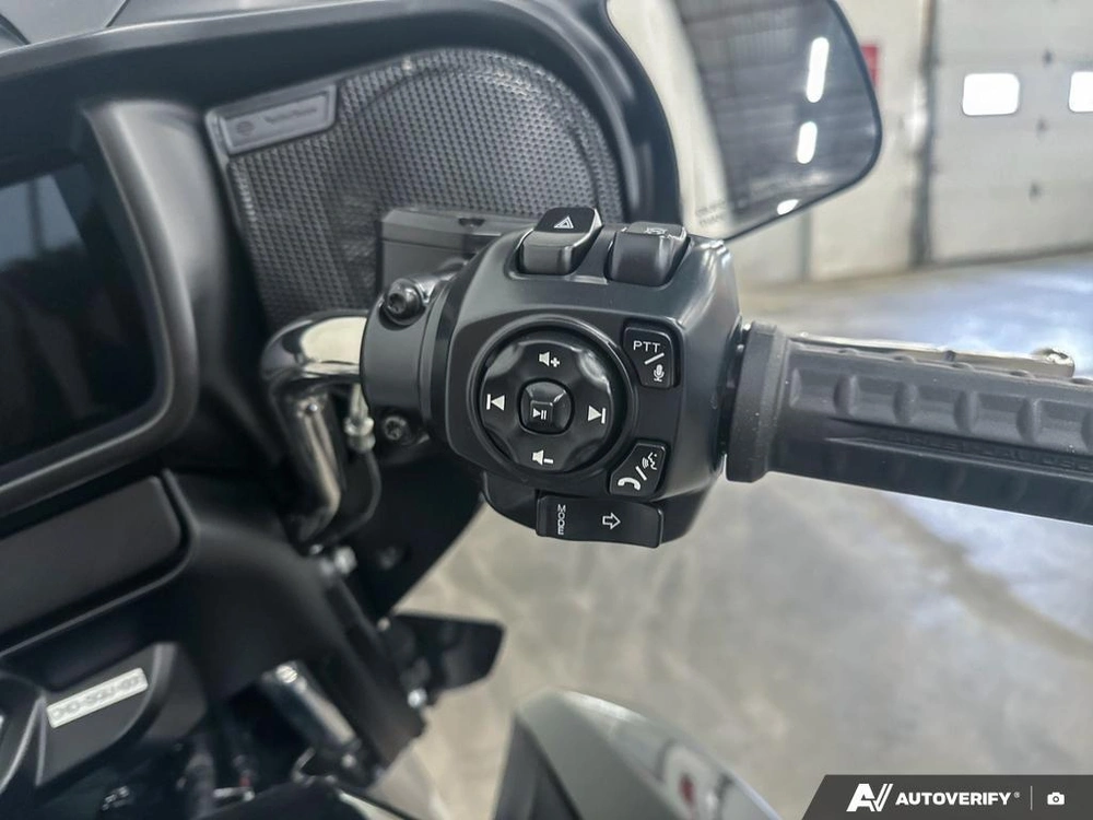 2025 Harley-davidson Street Glide Ultra alt