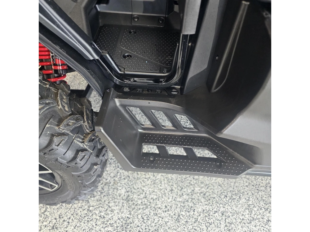 2025 Honda Pioneer 1000-5 alt