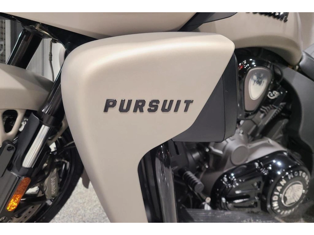 Indian Motorcycle Pursuit Dh Premium 2023 alt
