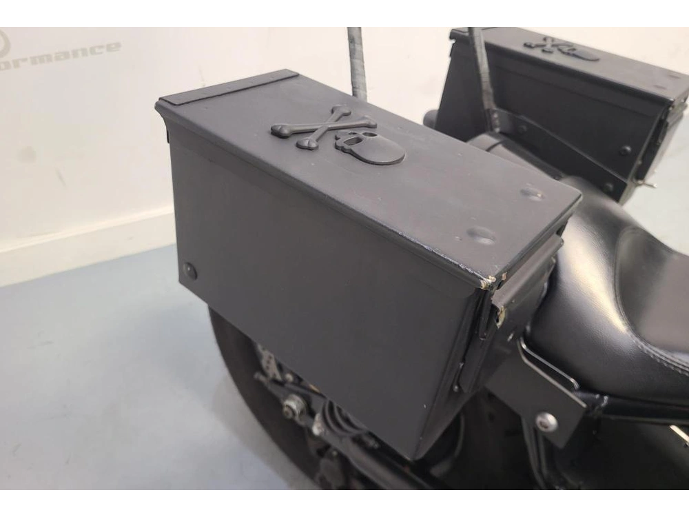 2014 Yamaha Bolt R-spec alt