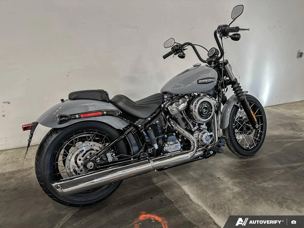 2026 Harley-davidson Street Bob alt