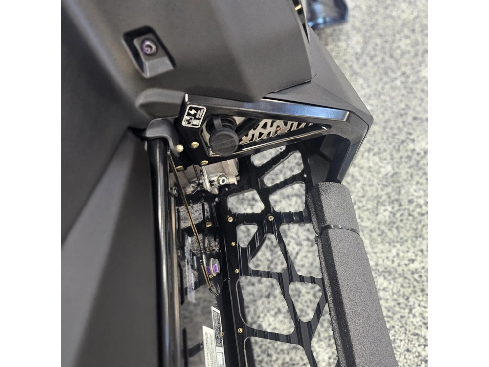 2026 Polaris 650 Switchback Assault 146 alt