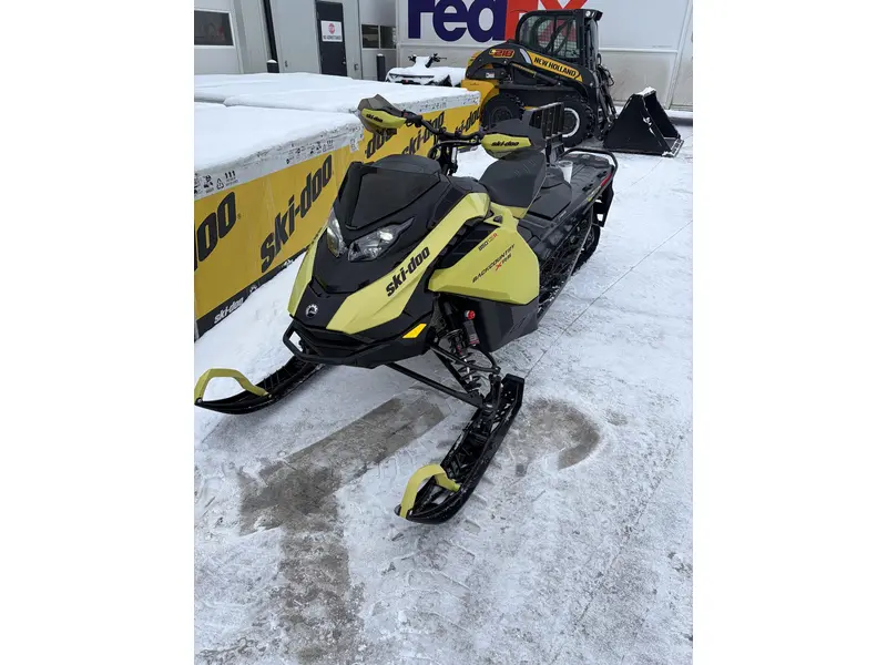 2025 Ski-Doo BACKCOUNTRY XRS 146X2 850 TURBO 10.25" TOUCHSCREEN
