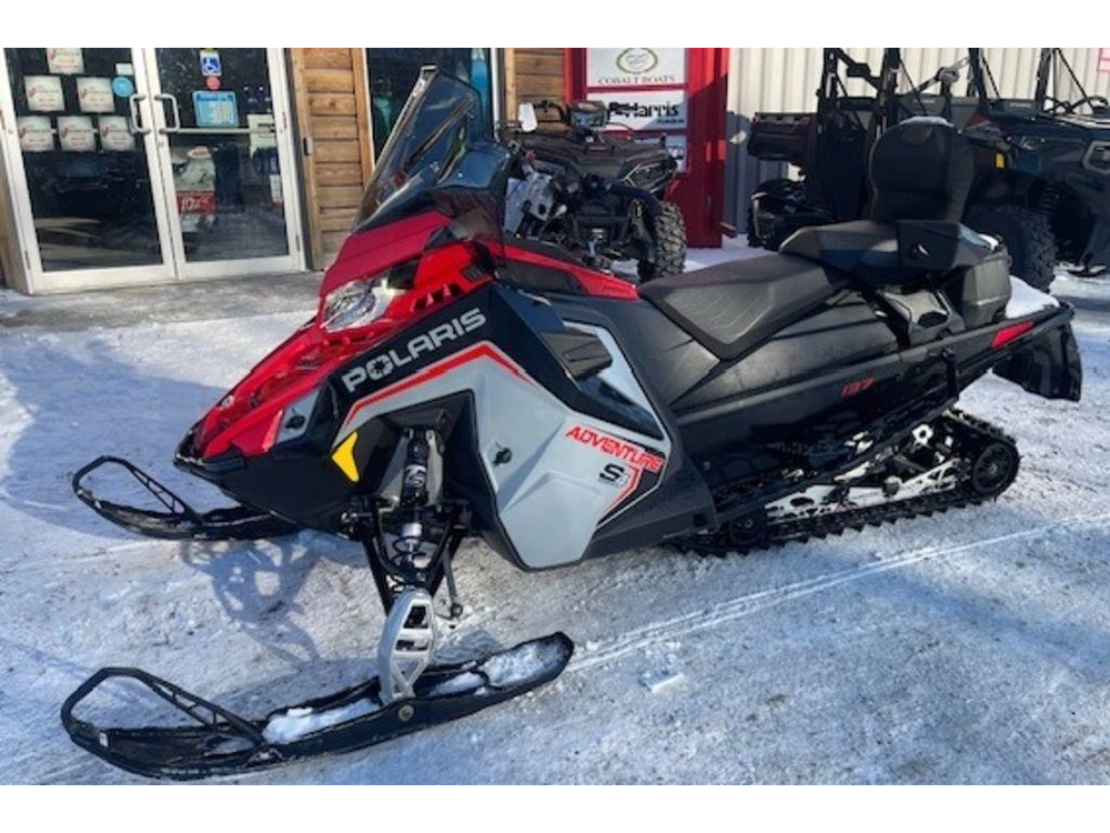 2025 Polaris Prostar S4 Indy Adventure 137 Storm Gray / Indy Red alt