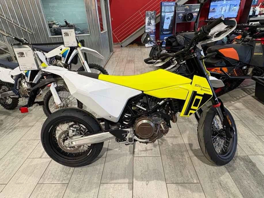 2026 Husqvarna 701 Supermoto alt