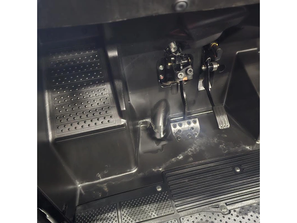 2025 Honda Pioneer 700 Deluxe alt