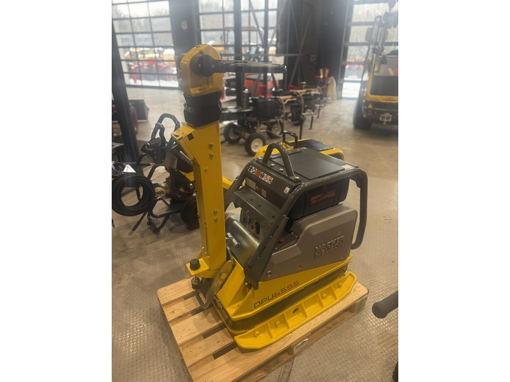 None Wacker Neuson Reversible Vibratory Plate alt