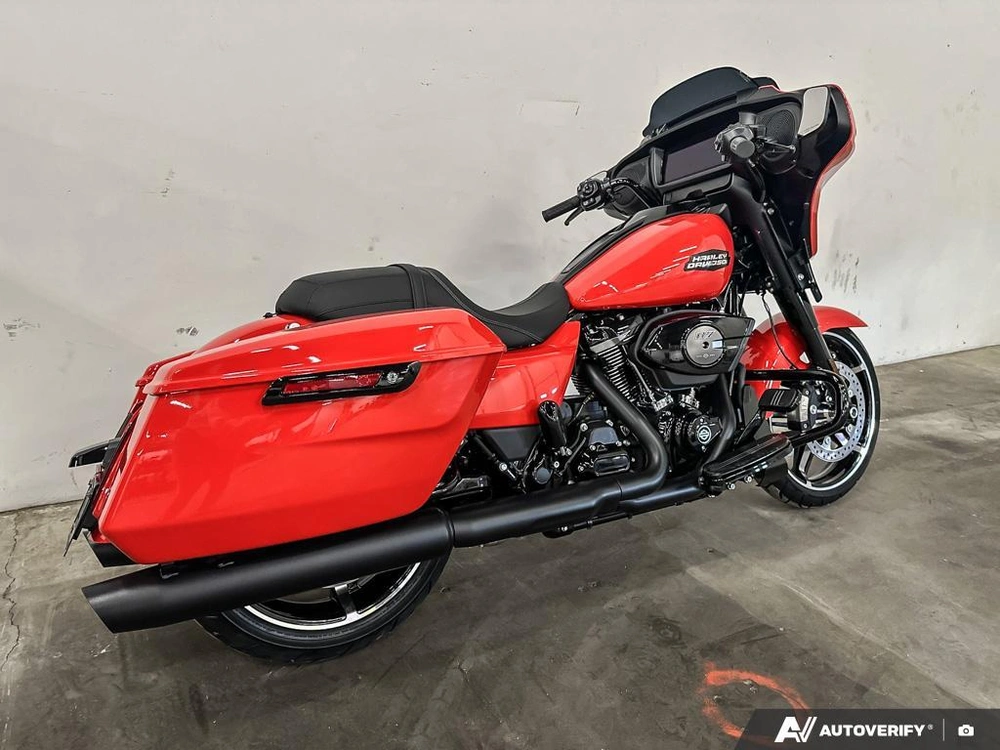 2026 Harley-davidson Street Glide alt