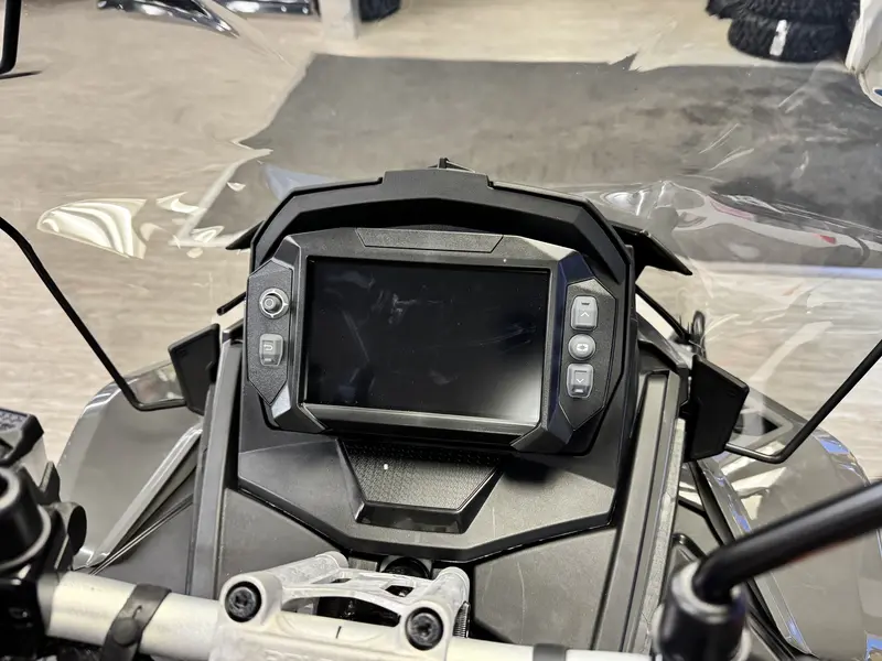 2025 Polaris 650 TITAN 155 E-START / REV