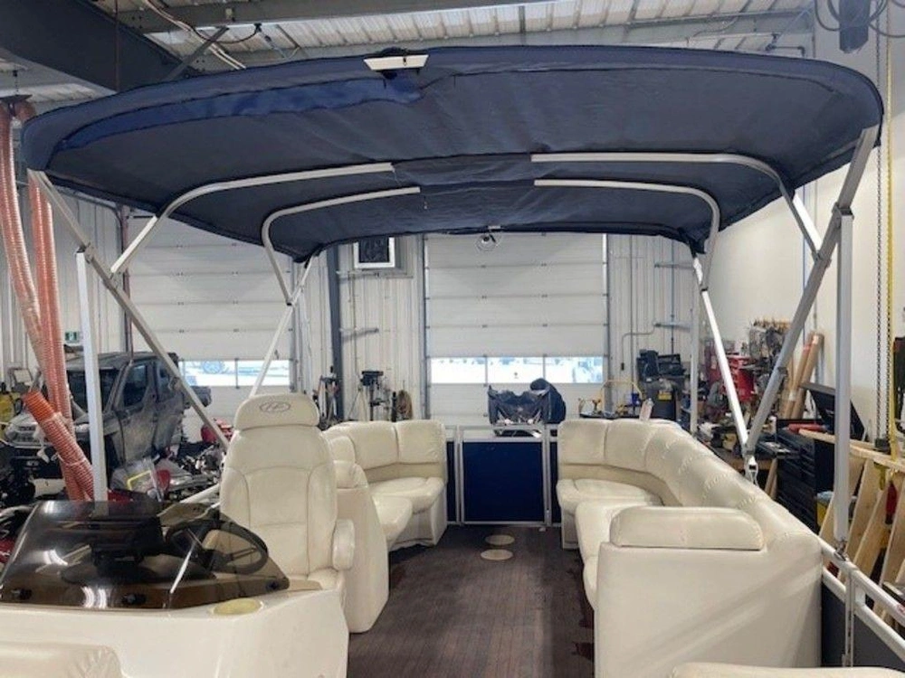 2014 Harris Sunliner 220 alt