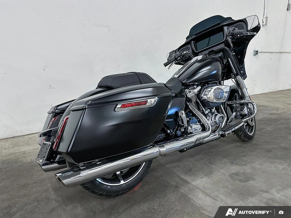 2024 Harley-davidson Street Glide alt