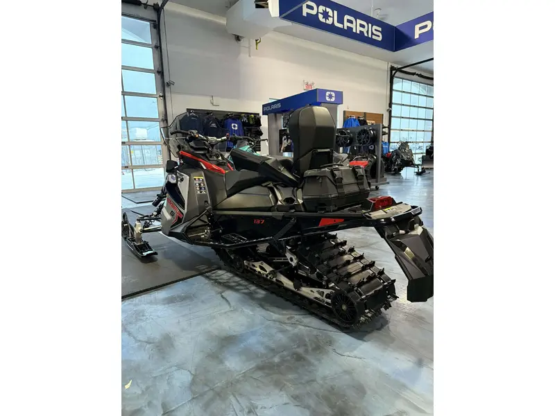 2025 Polaris PROSTAR S4 INDY ADVENTURE X2 137