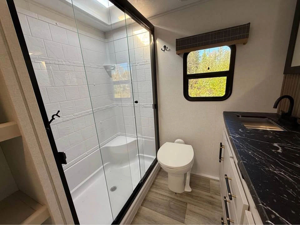 Astoria 3603lfp Platinum 2025 alt