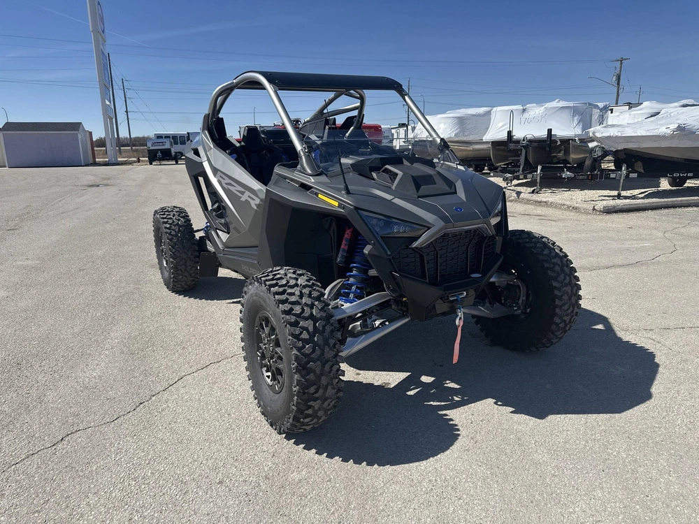 2024 Polaris Rzr Pro R Ultimate alt