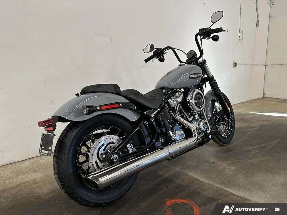 2026 Harley-davidson Street Bob alt
