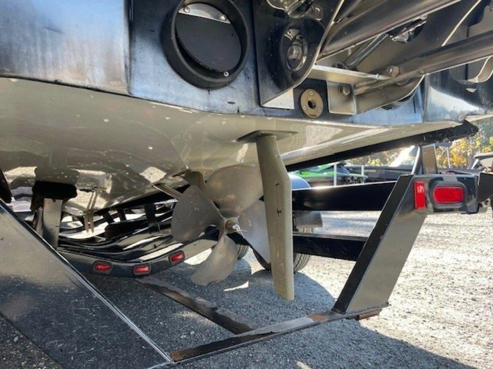 2013 Malibu Wakesetter 22 Mxz alt