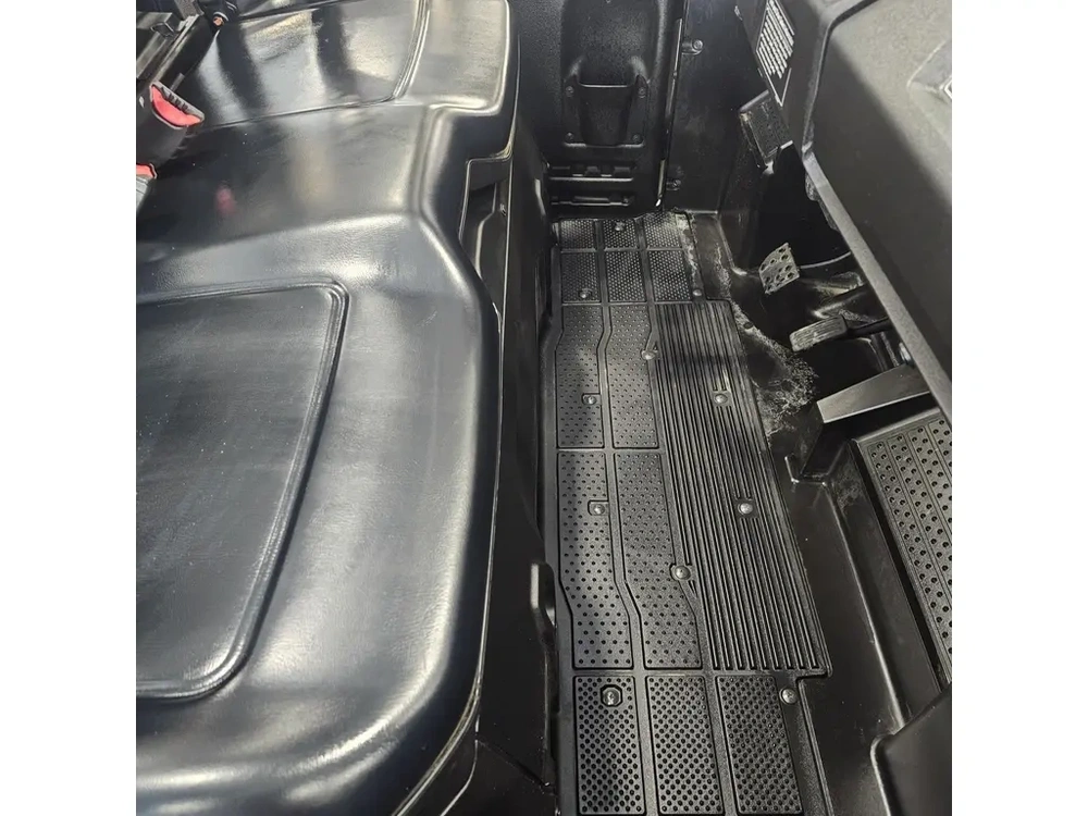 2025 Honda Pioneer 700-4 Utv alt