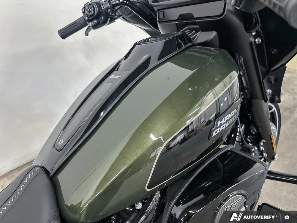 2026 Harley-davidson Street Glide alt