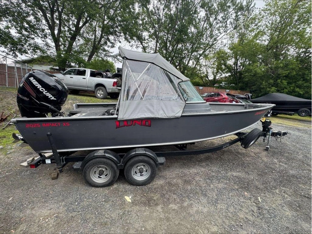 2017 Lund Boat Co Impact 2025 Sport alt