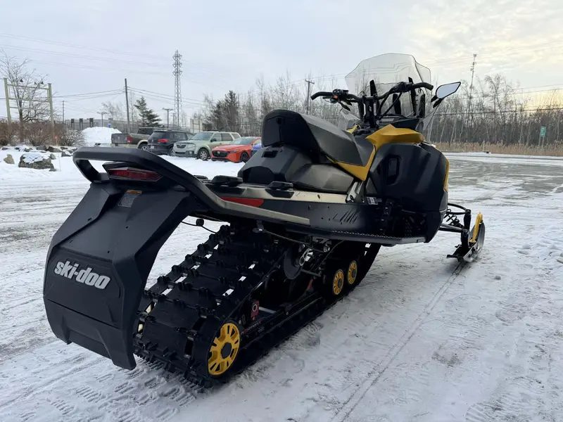2023 Ski-Doo Renagade Adrenaline 900ace