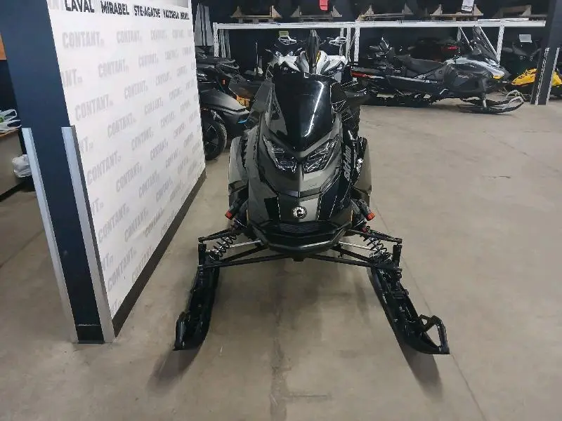 2024 Ski-Doo MXZ X-RS 850