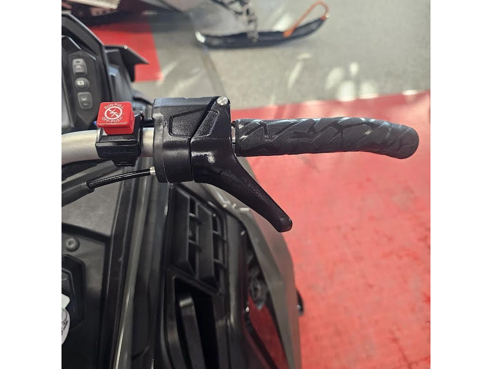 2025 Polaris 650 Switchback Xc 146 alt