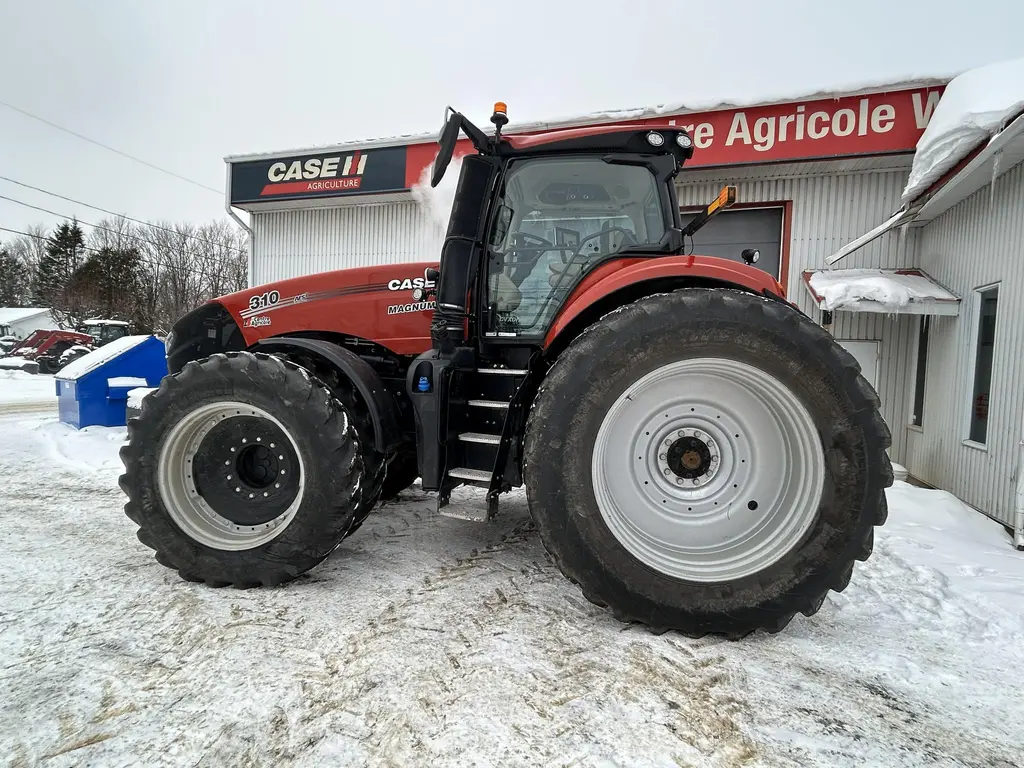 2022 Case IH Magnum 310 CVX
