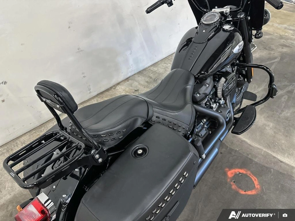 2024 Harley-davidson Flhcs - Heritage Classic alt